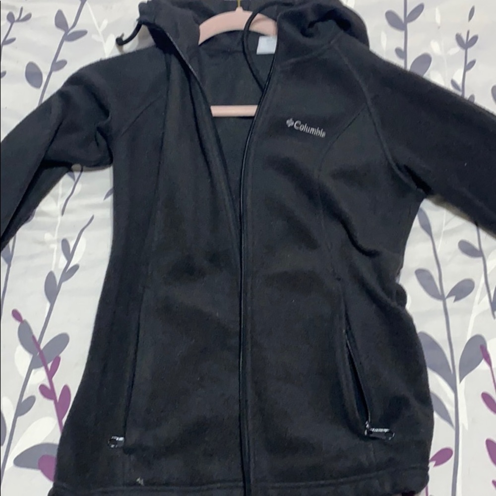 Black hooded Columbia fleece